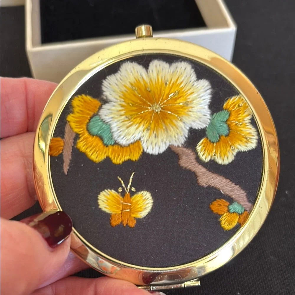 Lovely Embroidered Floral Butterfly Compact Mirror Gold Tone Yellow Green Brown